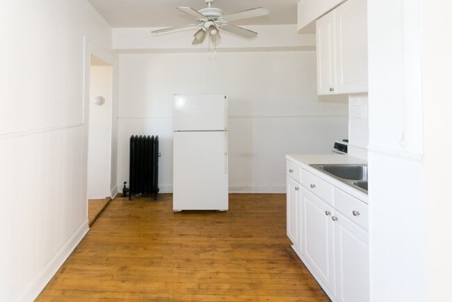 4409 N Kenneth Ave in Chicago, IL - Building Photo - Building Photo