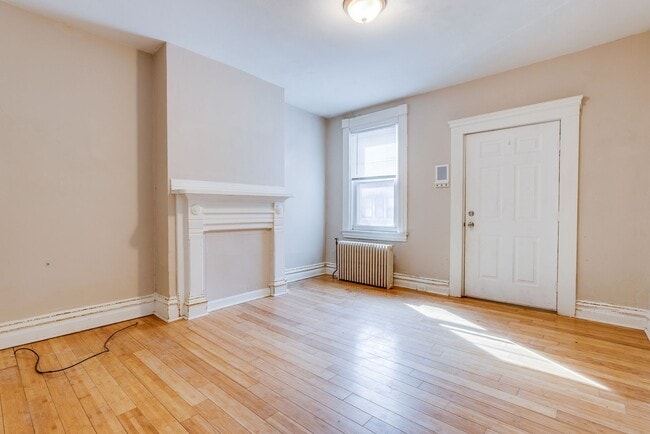 12 E Sycamore St in Pittsburgh, PA - Building Photo - Building Photo