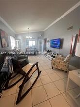 6445 SW 130th Pl in Miami, FL - Foto de edificio - Building Photo