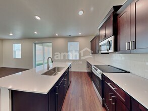 9486 W Bowie Ct in Star, ID - Building Photo - Building Photo