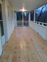 2114 Oakridge Dr in Charleston, WV - Building Photo - Building Photo