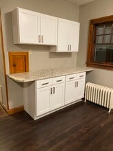 302 E 7th St, Unit 1 in Bloomington, IN - Building Photo - Building Photo