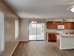 15472 W Statler Cir in Surprise, AZ - Building Photo - Building Photo