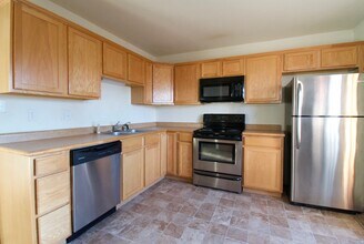 255 Christiansen Ave, Unit B in Granby, CO - Building Photo - Building Photo