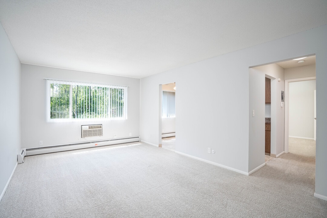 Cottage Terrace in St. Paul, MN - Building Photo