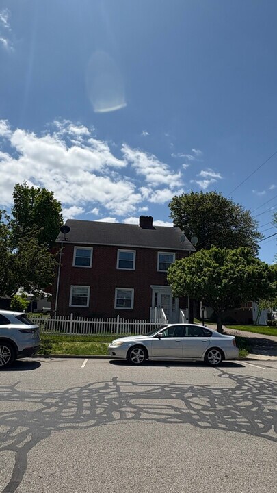 16 Howard Smith Blvd in Bellville, OH - Building Photo