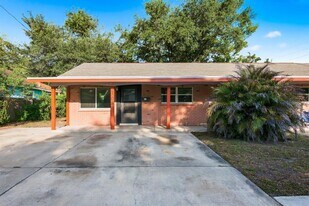 708 Pennsylvania Ave in Clearwater, FL - Building Photo