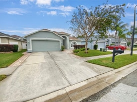 3300 Clover Blossom Cir in Land O Lakes, FL - Building Photo