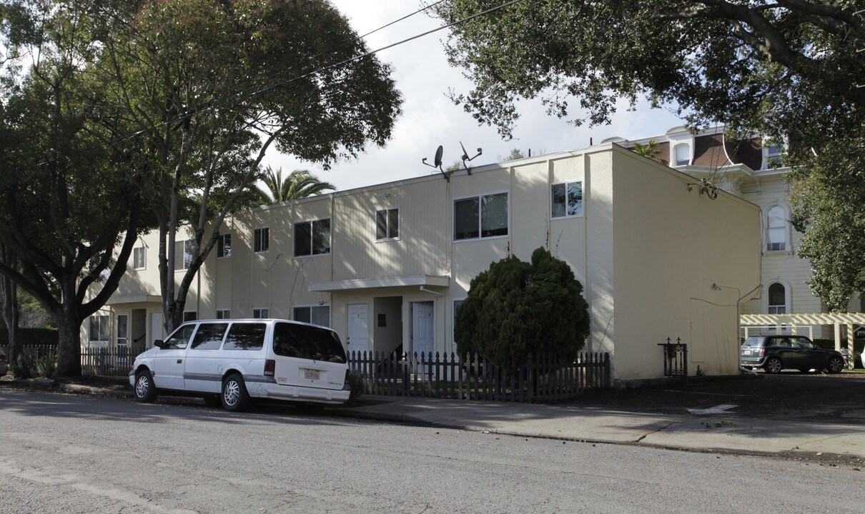 507 Brown St in Napa, CA - Foto de edificio