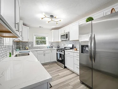 10508 W 129th Ave in Cedar Lake, IN - Foto de edificio - Building Photo