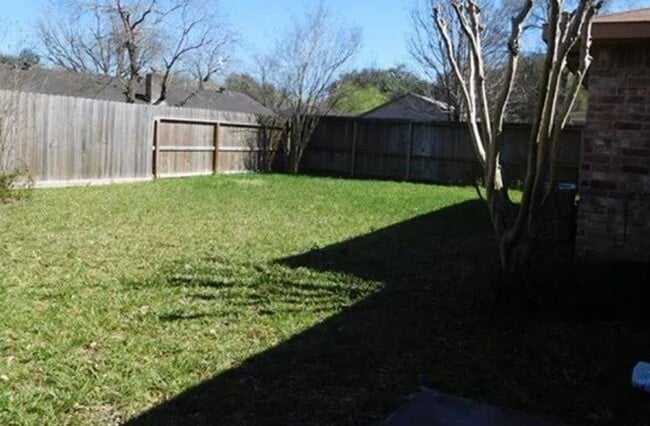 8030 Lawn Wood Ln in Houston, TX - Building Photo - Building Photo
