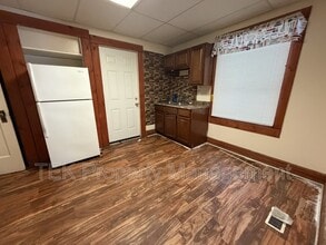 172-174-174 Rosewood Terrace in Rochester, NY - Building Photo - Building Photo