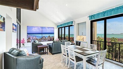 22 Sandy Cove Rd in Sarasota, FL - Building Photo - Building Photo