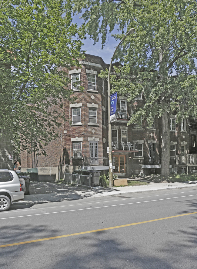 2485 Édouard-Montpetit