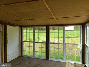 4801 Regal Ln in Dunkirk, MD - Building Photo - Building Photo