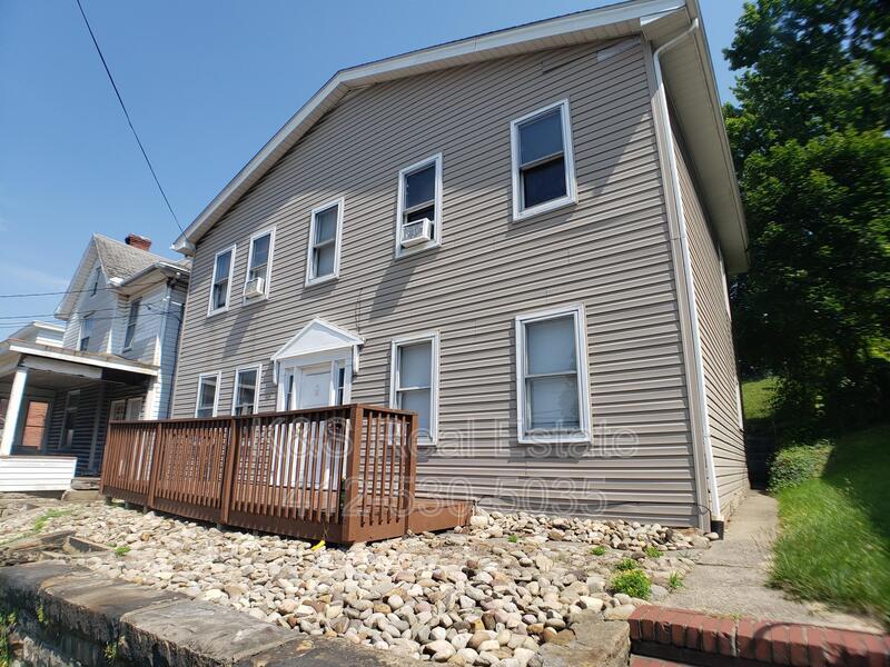 535 E Pittsburgh St in Greensburg, PA - Building Photo