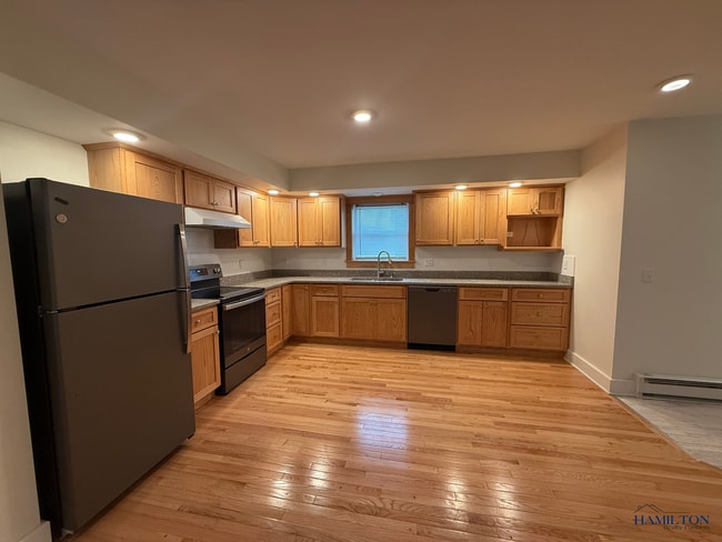 26 Madison St in Hamilton, NY - Building Photo - Building Photo