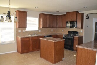342 Perch Horizon in San Antonio, TX - Building Photo - Building Photo