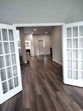 682 Onderdonk Ave, Unit 3 in Ridgewood, NY - Building Photo - Building Photo