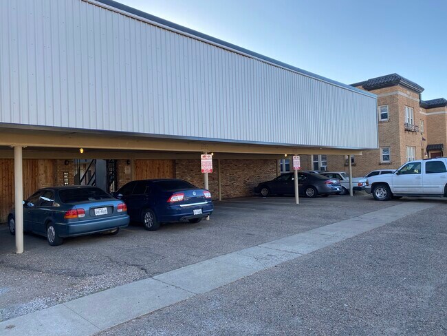 1617 S Van Buren St in Amarillo, TX - Building Photo - Building Photo