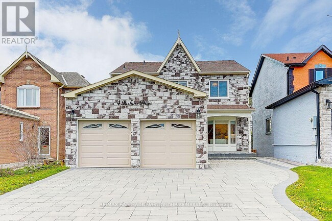 4 Parkins Dr in Ajax, ON - Building Photo - Building Photo