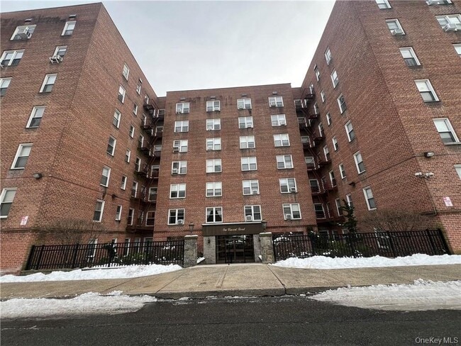 property at 1 Vincent Rd