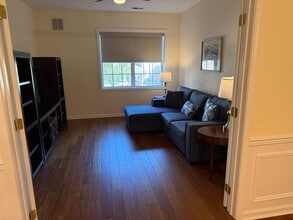 10102 Warren's Way in Wanaque, NJ - Building Photo - Building Photo