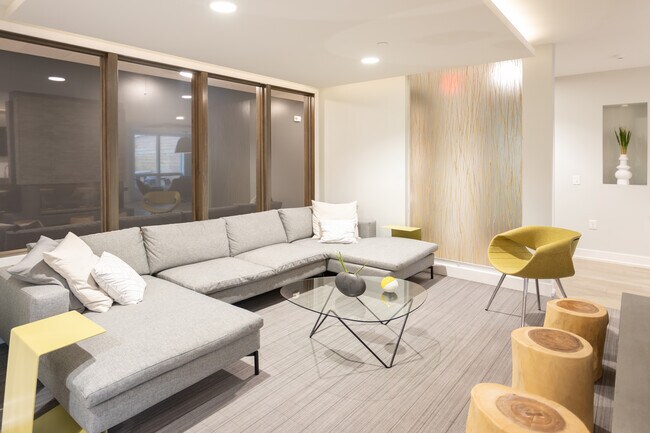 The Finn Apartments in St. Paul, MN - Building Photo - Interior Photo