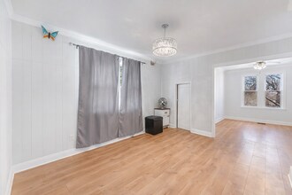 6337 W Patterson Ave, Unit 2 in Chicago, IL - Building Photo - Building Photo