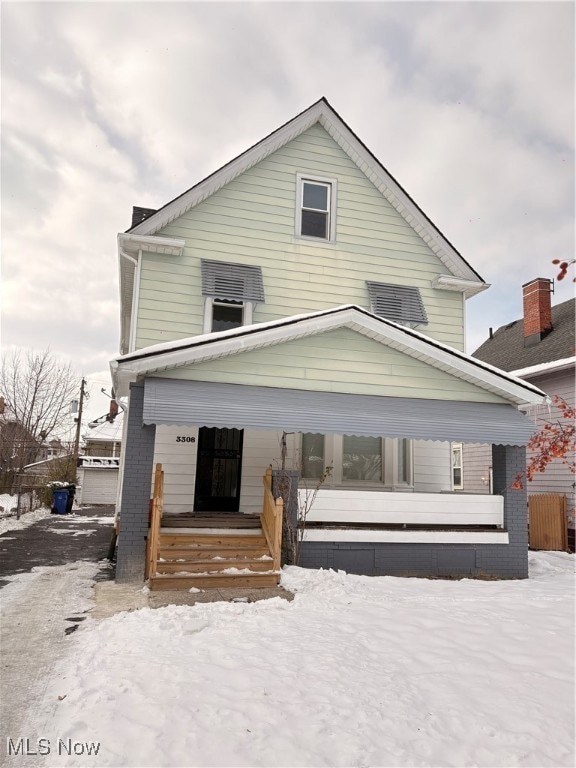 property at 3308 E 137th St