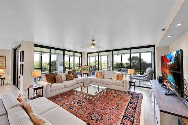 property at 7578 Regency Lake Dr