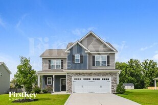 92 Squire St in Fuquay Varina, NC - Building Photo