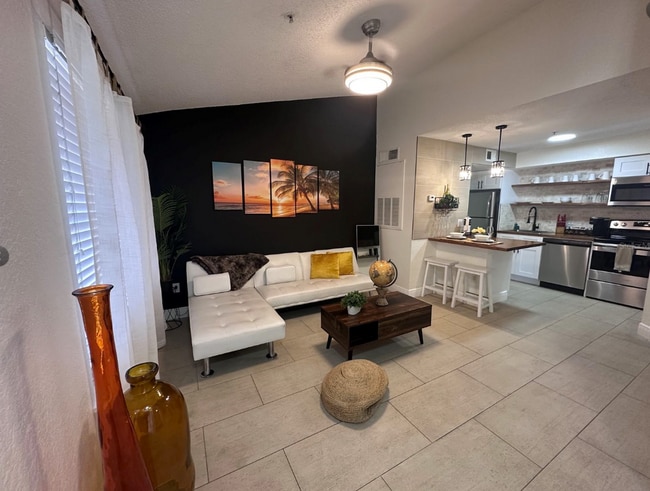 2216 Grand Cayman Ct