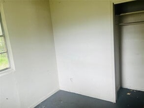 2120 Pullman Ave in Jacksonville, FL - Foto de edificio - Building Photo