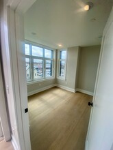 379 Somerville Ave, Unit 1 in Somerville, MA - Foto de edificio - Building Photo