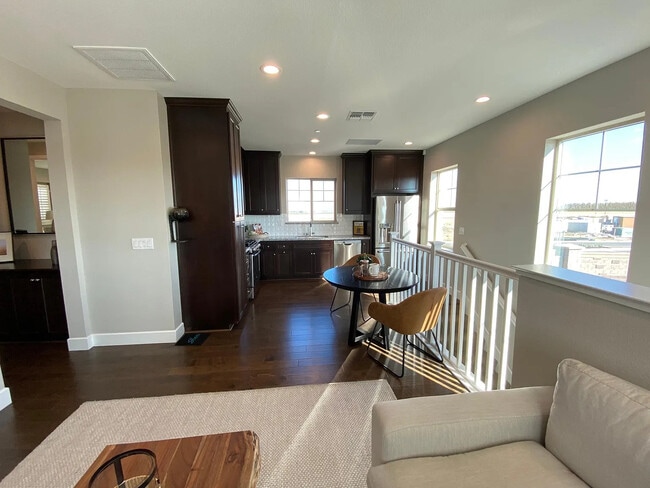 476 E Sorrel Pl in Mountain House, CA - Building Photo - Building Photo