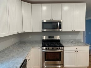 307 Highland Ave, Unit 1 in Somerville, MA - Foto de edificio - Building Photo