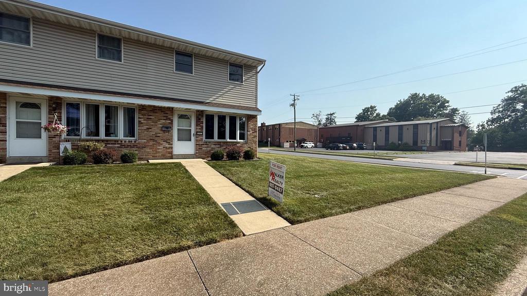 116 W Vine St in Camp Hill, PA - Building Photo