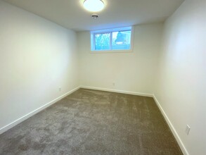 7724-7105 105 Ave NW in Edmonton, AB - Building Photo - Building Photo