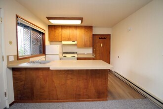 1001 SW Woods St in Portland, OR - Building Photo - Building Photo