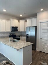 1639 Iroquois Ct in Pensacola, FL - Building Photo - Building Photo