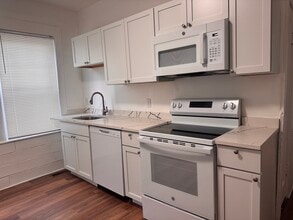 100 Elliot St in Worcester, MA - Building Photo - Building Photo