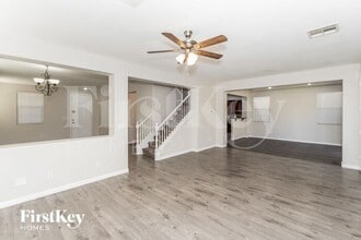 9032 W Sendero Ave in Las Vegas, NV - Building Photo - Building Photo