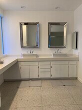 519 Desert Lakes Dr in Palm Springs, CA - Building Photo - Building Photo
