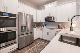16276 Connors Wy in Rockville, MD - Building Photo - Building Photo