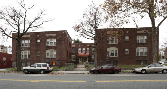 2724 11th St NW in Washington, DC - Building Photo - Building Photo