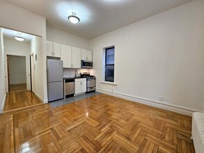 664 W 163rd St in New York, NY - Building Photo - Building Photo