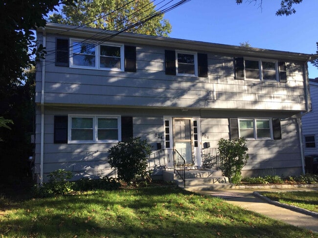 204 High St