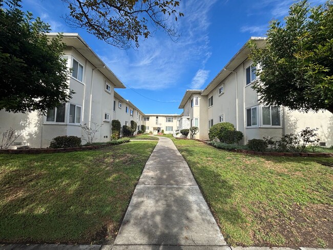 property at 719-729 E Chevy Chase Dr