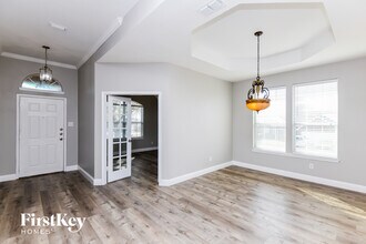 860 Roaring Springs Rd in Grand Prairie, TX - Building Photo - Building Photo